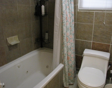 3608 Knollwood Drive - Photo Thumbnail 12