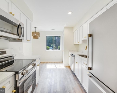 6 Belvedere Court - Photo Thumbnail 6