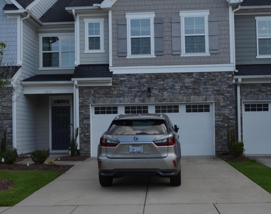 1034 Craigmeade Drive - Photo Thumbnail 2