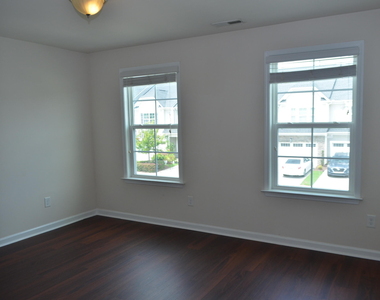 1034 Craigmeade Drive - Photo Thumbnail 37