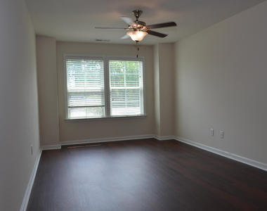 1034 Craigmeade Drive - Photo Thumbnail 22