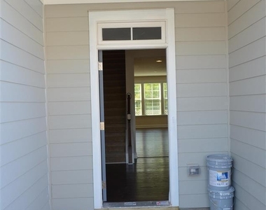 1034 Craigmeade Drive - Photo Thumbnail 3