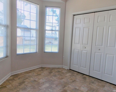 201 Capello Court - Photo Thumbnail 10