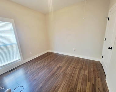 1433 Garner Road - Photo Thumbnail 29