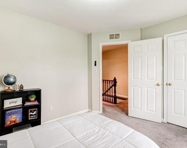 661 Corsica Avenue - Photo Thumbnail 16