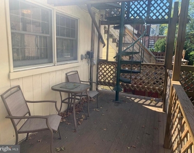 817 N Jackson Street - Photo Thumbnail 11