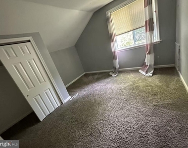 26 Cornwall Drive - Photo Thumbnail 9