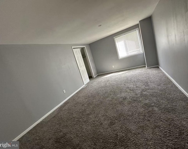 26 Cornwall Drive - Photo Thumbnail 8