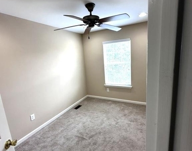 10 W Worthington Boulevard - Photo Thumbnail 8