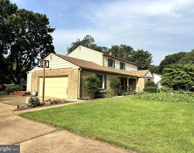 56 Candlewick Drive - Photo Thumbnail 4