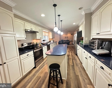 56 Candlewick Drive - Photo Thumbnail 10