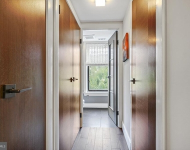 1080 Wisconsin Avenue Nw - Photo Thumbnail 9