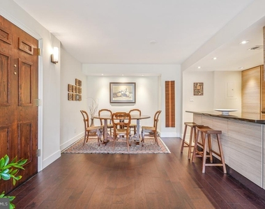 1080 Wisconsin Avenue Nw - Photo Thumbnail 6