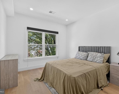 927 Kennedy Street Nw - Photo Thumbnail 18