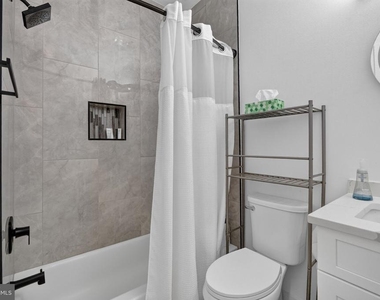 927 Kennedy Street Nw - Photo Thumbnail 20