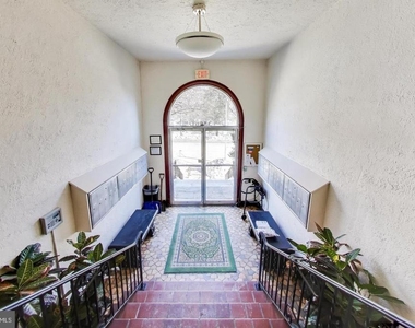 3600 Connecticut Avenue Nw - Photo Thumbnail 7