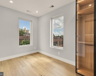 3215 Mount Pleasant Street Nw - Photo Thumbnail 12