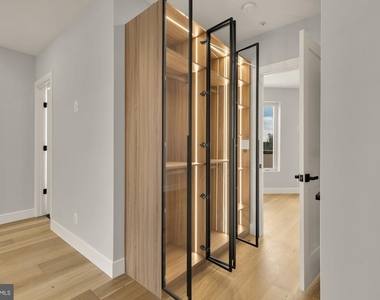 3215 Mount Pleasant Street Nw - Photo Thumbnail 17