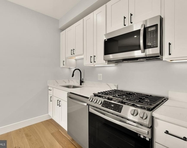 3215 Mount Pleasant Street Nw - Photo Thumbnail 7