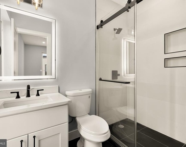 3215 Mount Pleasant Street Nw - Photo Thumbnail 19