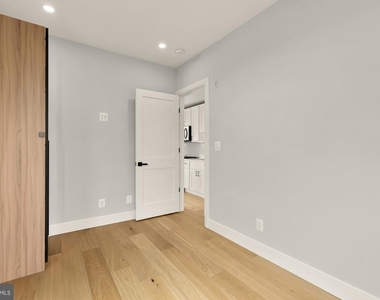 3215 Mount Pleasant Street Nw - Photo Thumbnail 14