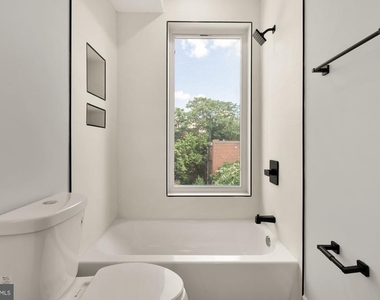 3215 Mount Pleasant Street Nw - Photo Thumbnail 11