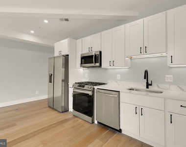 3215 Mount Pleasant Street Nw - Photo Thumbnail 3