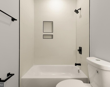 3215 Mount Pleasant Street Nw - Photo Thumbnail 11