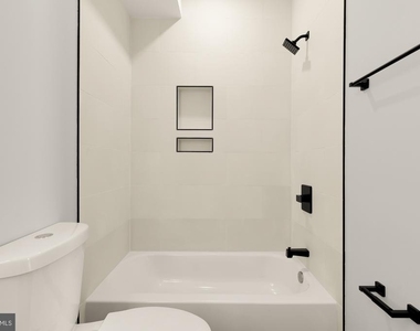 3215 Mount Pleasant Street Nw - Photo Thumbnail 17