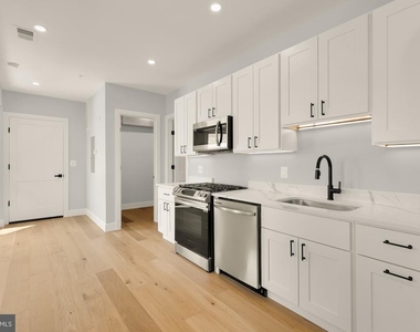 3215 Mount Pleasant Street Nw - Photo Thumbnail 4