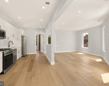 3215 Mount Pleasant Street Nw - Photo Thumbnail 2