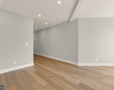 3215 Mount Pleasant Street Nw - Photo Thumbnail 7