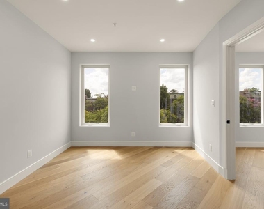 3215 Mount Pleasant Street Nw - Photo Thumbnail 4