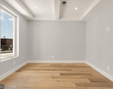 3215 Mount Pleasant Street Nw - Photo Thumbnail 8