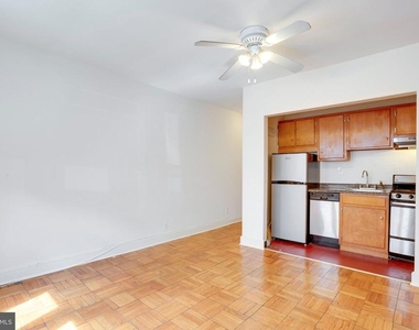 2655 41st Street Nw - Photo Thumbnail 5