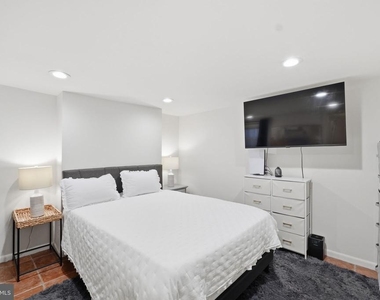 708 I Street Se - Photo Thumbnail 17