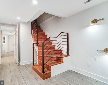 1350 Perry Place Nw - Photo Thumbnail 10