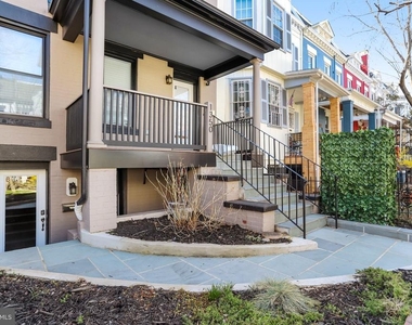 1350 Perry Place Nw - Photo Thumbnail 1