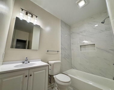 1652 West Virginia Avenue Ne - Photo Thumbnail 4