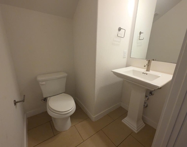 6800 Manchaca Rd - Photo Thumbnail 17