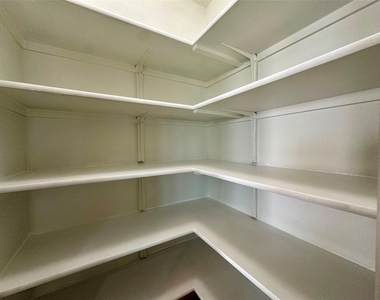 5977 Malta Cir - Photo Thumbnail 14