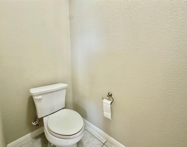 5977 Malta Cir - Photo Thumbnail 20