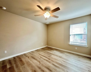 5977 Malta Cir - Photo Thumbnail 27