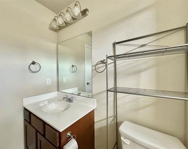 5977 Malta Cir - Photo Thumbnail 31