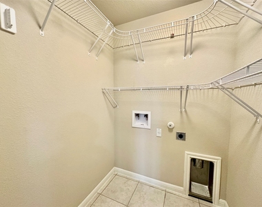 5977 Malta Cir - Photo Thumbnail 23