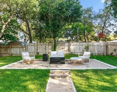 7009 Whispering Oaks Dr - Photo Thumbnail 16