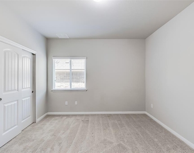 11608 Reading Ct - Photo Thumbnail 22