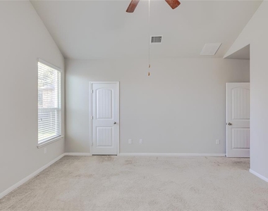 11608 Reading Ct - Photo Thumbnail 15