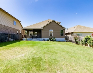 11608 Reading Ct - Photo Thumbnail 32