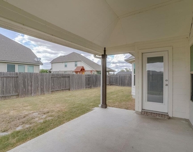 19412 Camlann Pl - Photo Thumbnail 18